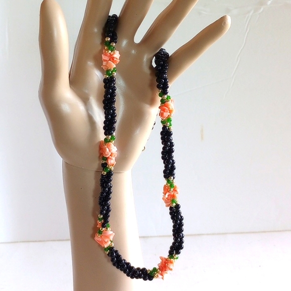 VINTAGE PINK ANGEL SKIN CORAL BLACK GREEN GLASS 3 STRANDS ROPE NECKLACE 22" LONG - Picture 6 of 8
